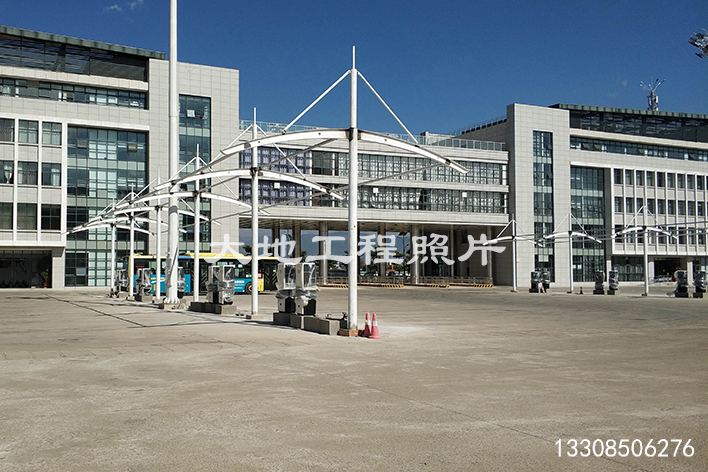 20210520_廣東茂名充電站開始安裝_2.jpg