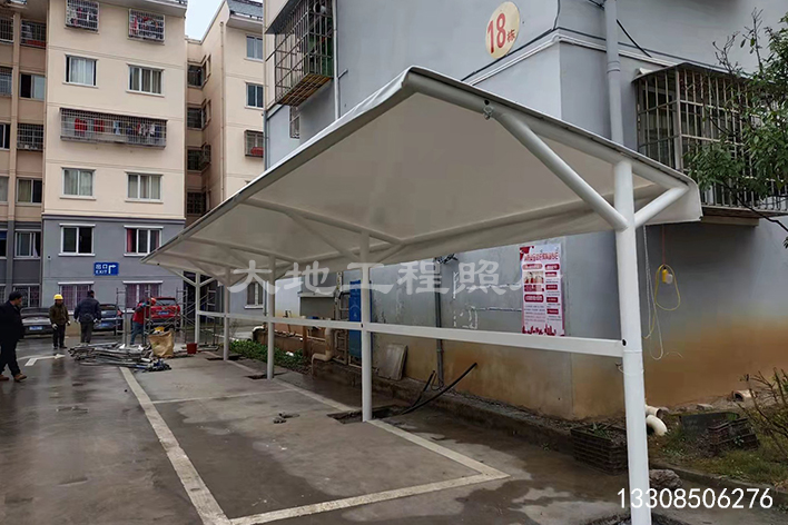 2023年10月30日，貴州關(guān)嶺八角巖小區(qū)電動車充電車棚順利竣工